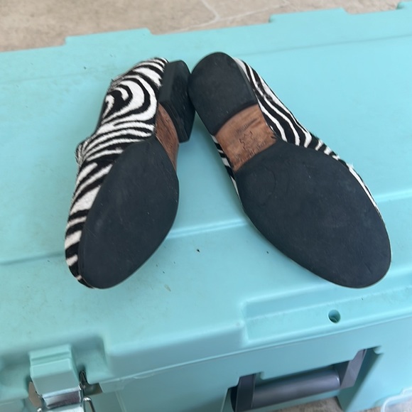 Zebra print pony fur flats - Picture 2 of 4